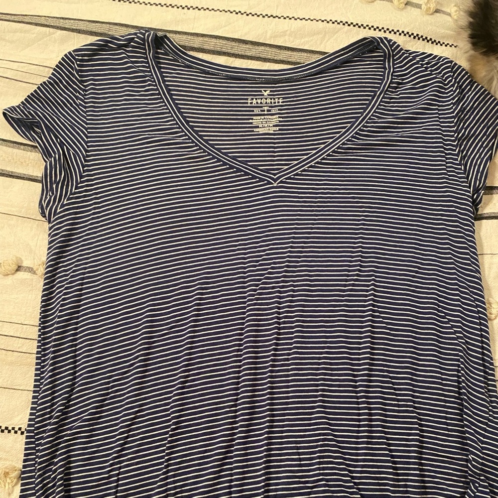 Bundle of 4 American Eagle Staple T shirts